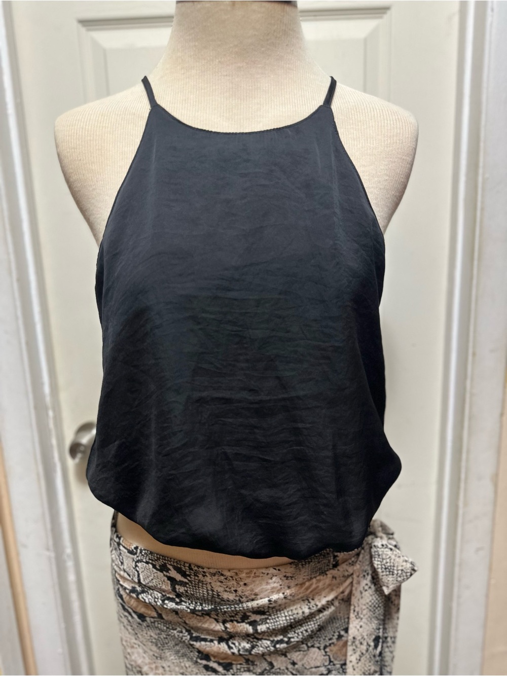 Abercrombie Satin High Neck Halter Top size XS #621 black #goth #nightout